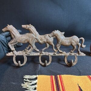 Cast iron wild horses wall with three hooks